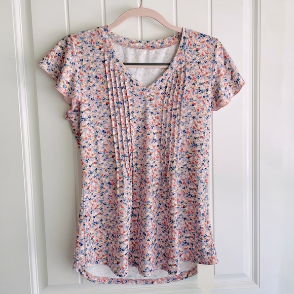 Boutique Floral Flutter Sleeve Pleated V Neck Dressy Blouse Tunic Sz Small NWT - Picture 6 of 10